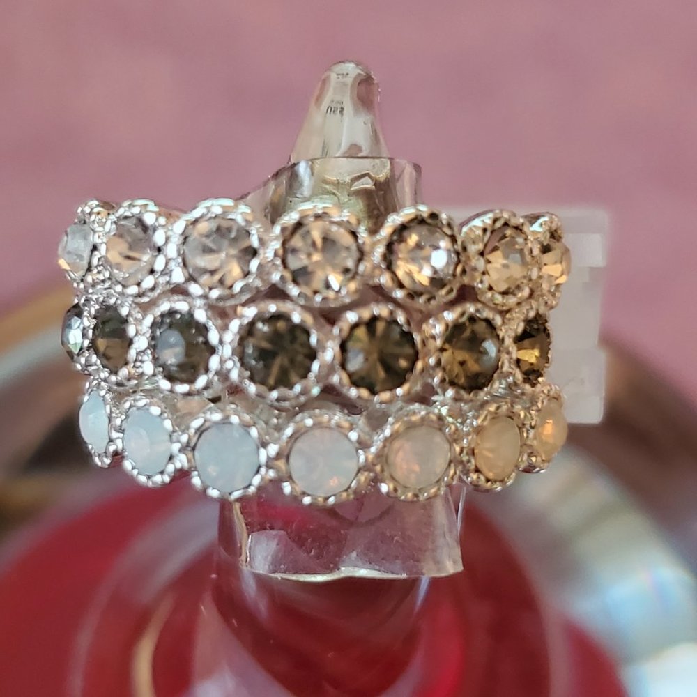 Ring - Picture 3 of 3
